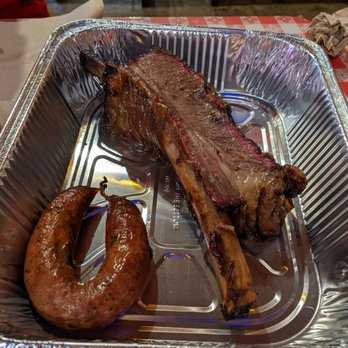 Black's Barbecue Lockhart - Barbeque Near Me - Lockhart, Texas