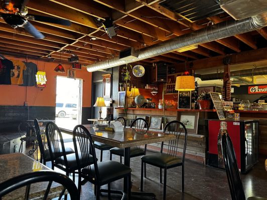 Gino's Pizza by null