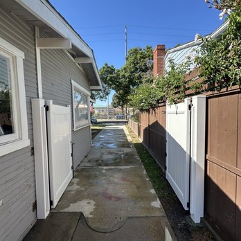 Irvine Fence - Fences & Gates Near Me - Wilmington, California Irvine Fence - Fences & Gates Near Me - Wilmington, California