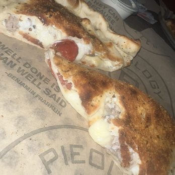 Pieology - Calzone with pepperoni, sausage and mushrooms - Pizza Near Me - Yuba City, California Pieology - Calzone with pepperoni, sausage and mushrooms - Pizza Near Me - Yuba City, California