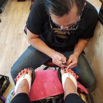 Anthony Vince Nail Spa - DZ doing an amazing pedicure! - Nail Salons Near Me - Akron, Ohio
