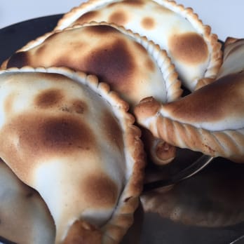 El Buen Gusto - Empanadas de carne - Argentine Near Me - Salta, A