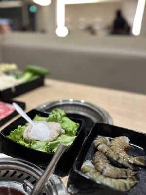 Mumu Hot Pot by null