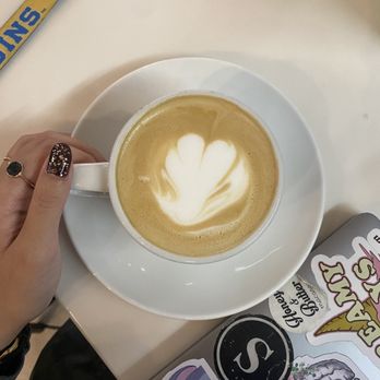 Elysee Bakery & Cafe - vanilla latte - Bakeries Near Me - Los Angeles, California Elysee Bakery & Cafe - vanilla latte - Bakeries Near Me - Los Angeles, California