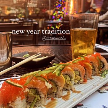 Judoku Sushi - Golden state warriors roll. Hate the team but love this roll. - Sushi Bars Near Me - Oakland, California