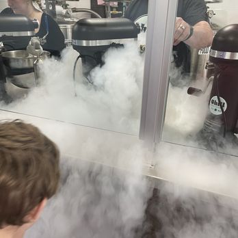 Chill Nitro - Ice Cream & Frozen Yogurt Near Me - Winston-Salem, North Carolina