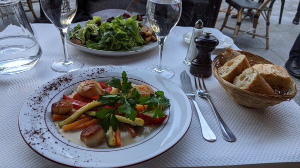 Le Petit Châtelet by null