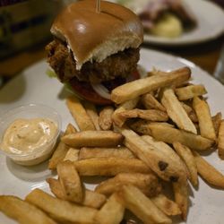 The Brazen Head - Chicken sandwich and fries