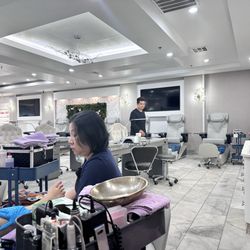 Signature Nail Bar & Spa