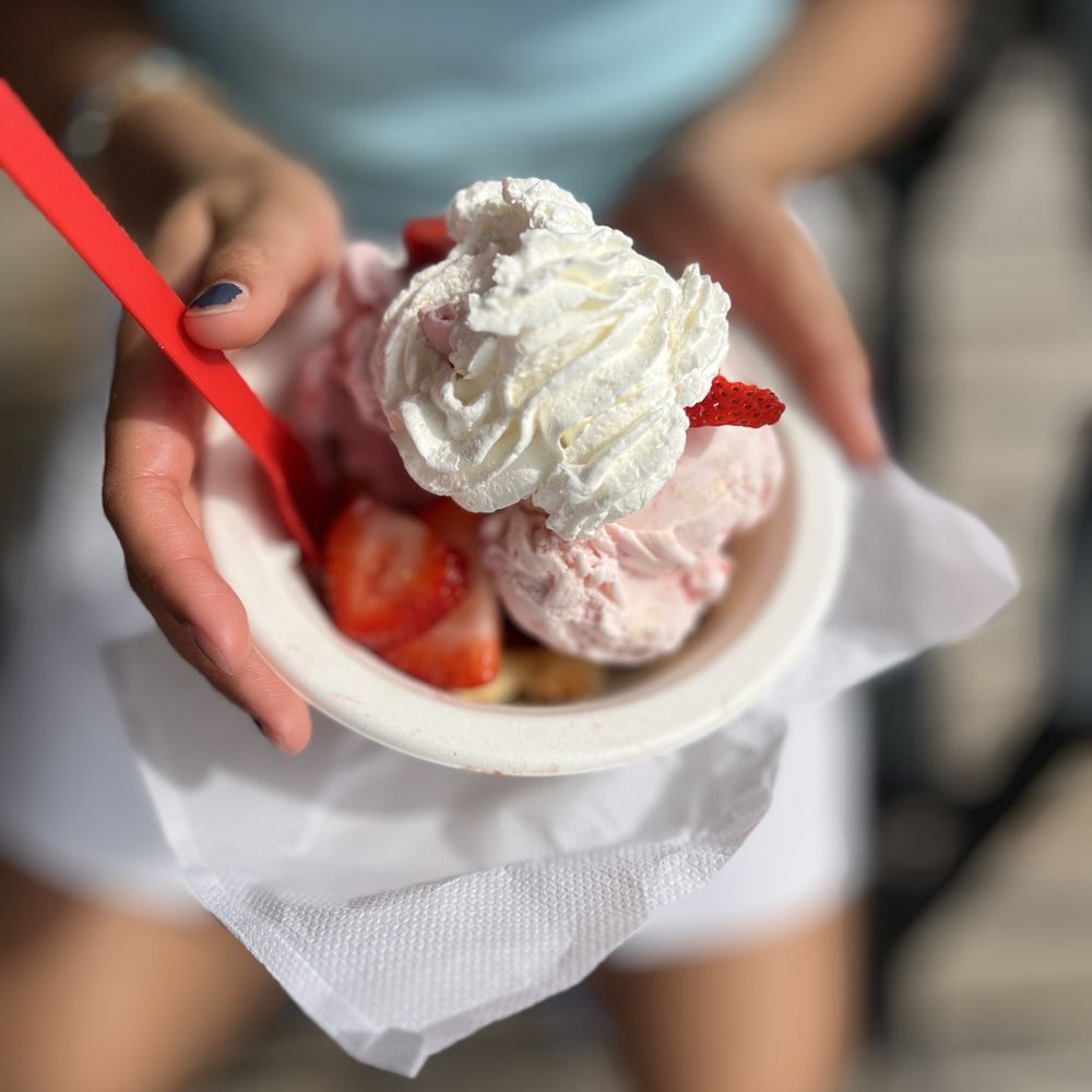 Midlo Scoops - Yummy! - Ice Cream & Frozen Yogurt Near Me - Midlothian, Texas Midlo Scoops - Yummy! - Ice Cream & Frozen Yogurt Near Me - Midlothian, Texas