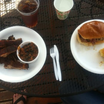 Carolina Smoke BBQ and Catering - Ribs and pulled pork sandwich with sweet tea. - Barbeque Near Me - Bothell, Washington