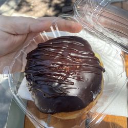 Molli's Cafe - Boston Cream