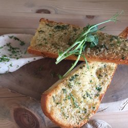 Grevens Gastro - Garlic bread w aioli