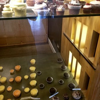 Skinny Piggy Bakery - Cupcakes Near Me Skinny Piggy Bakery - Cupcakes Near Me