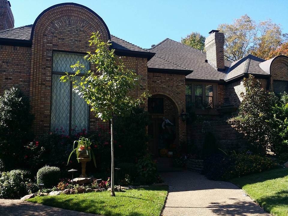 Slide of R & R Exteriors