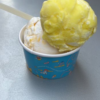 Wanderlust Creamery - Mango Sticky Rice & Yuzu Creamsicle - Ice Cream & Frozen Yogurt Near Me - Pasadena, California Wanderlust Creamery - Mango Sticky Rice & Yuzu Creamsicle - Ice Cream & Frozen Yogurt Near Me - Pasadena, California