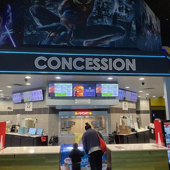 Apple Cinemas - Cinema Near Me - Warwick, Rhode Island