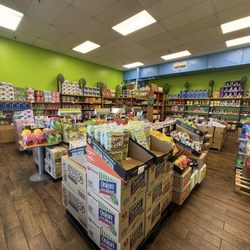 Shaka Shaka Tea Express - Asian snacks, chips, candies, noodles, seasoning (July 2025)