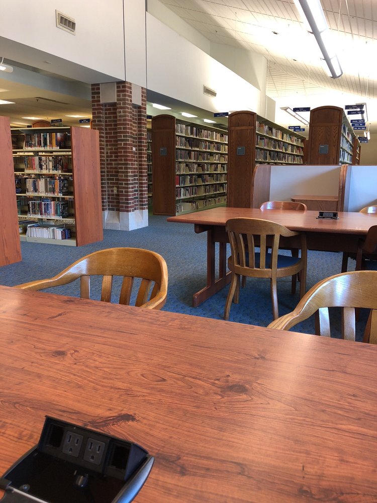 DELAWARE COUNTY DISTRICT LIBRARY Updated April 2024 19 Photos 84 E Winter St, Delaware