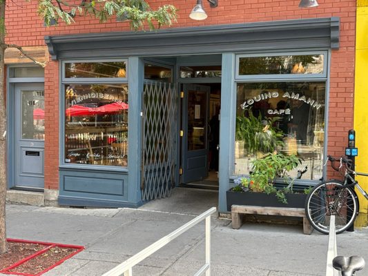 Kouing Amann Bakery by null