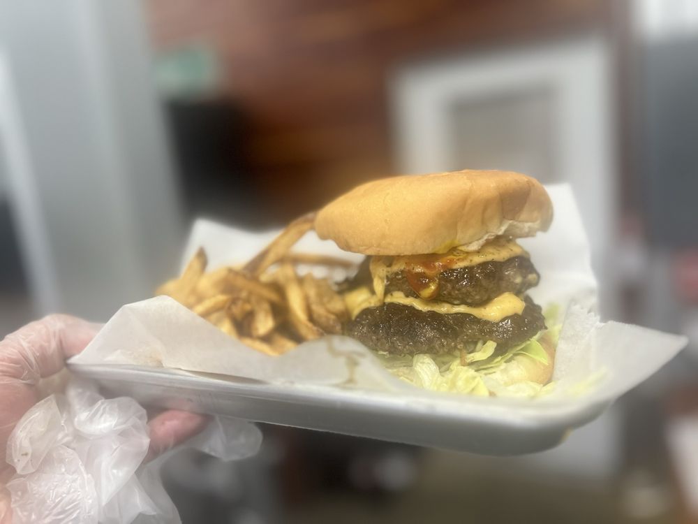 Buckin Burger Logo