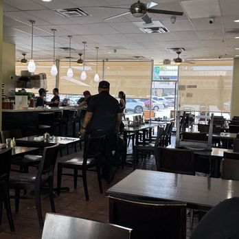 Bea Bea's - inside - Coffee & Tea Near Me - Burbank, California