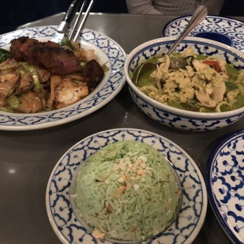 Pineapple Thai - Pandan rice, green curry, pad see yew - Thai Near Me - Cupertino, California