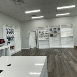 TechMonk - Inside store