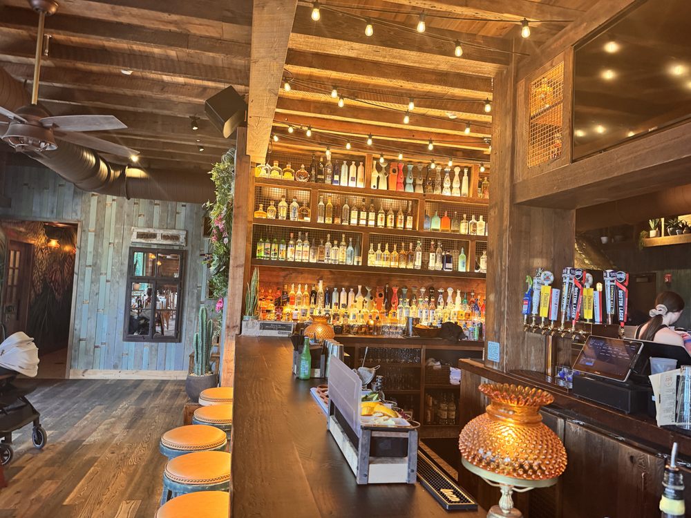 Loco Taqueria & Oyster Bar