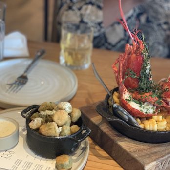 Yardbird Table & Bar - Fried okra and Lobster Mac n Cheese - Southern Near Me - Miami Beach, Florida