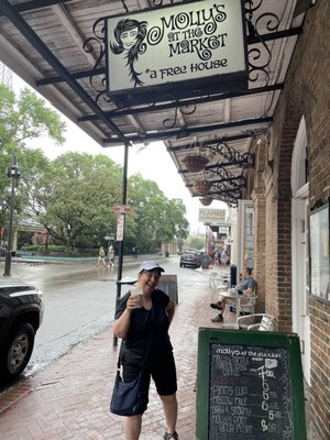 Molly's Irish Pub by null