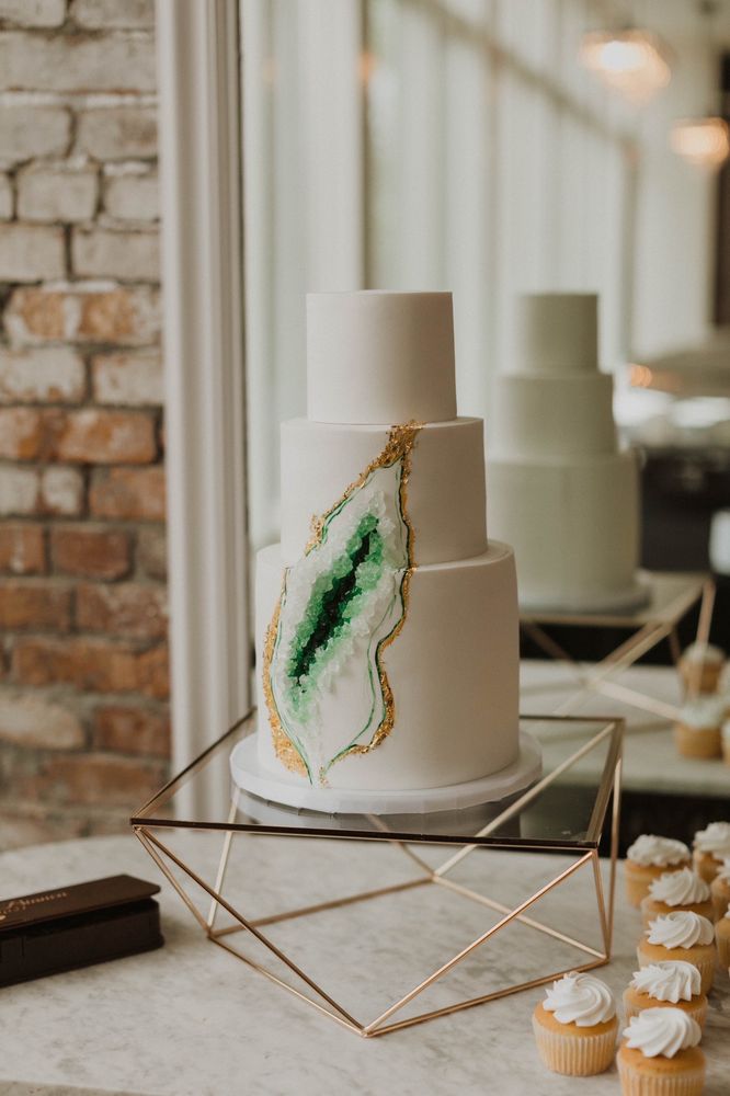 CAKE GALLERY Updated September 2024 33 Photos & 21 Reviews 732 W