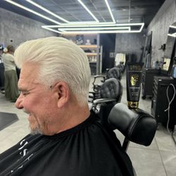 Purpose LA - Brushback Classic Gentlemen's Haircut.