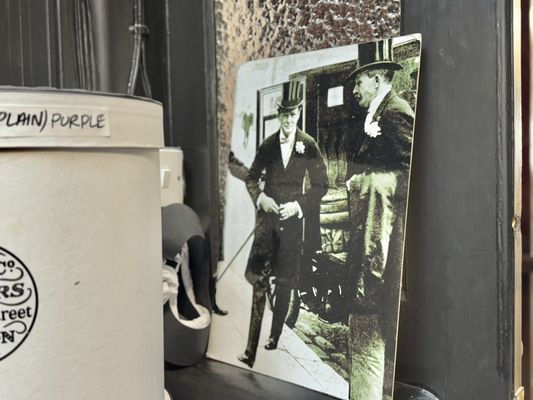 Lock & Co. Hatters by null