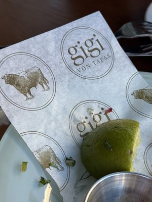 GiGi von tapas by null