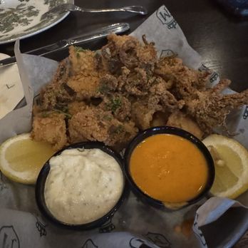 Monarch & Lion - Fried Calamari - British Near Me - Chicago, Illinois