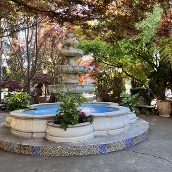 Tower Cafe - Breakfast & Brunch Near Me - Sacramento, California