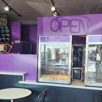 L1 Iniki Popcorn - Popcorn Shops Near Me - Urban Honolulu, Hawaii L1 Iniki Popcorn - Popcorn Shops Near Me - Urban Honolulu, Hawaii