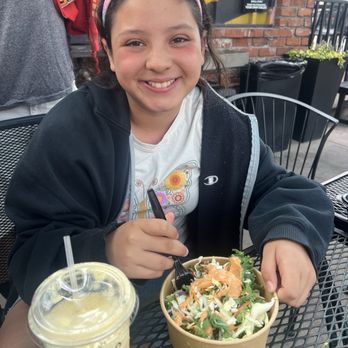 Drizzle - Chipotle bowl with a paradise peach smoothy. - Coffee & Tea Near Me - Mount Shasta, California Drizzle - Chipotle bowl with a paradise peach smoothy. - Coffee & Tea Near Me - Mount Shasta, California