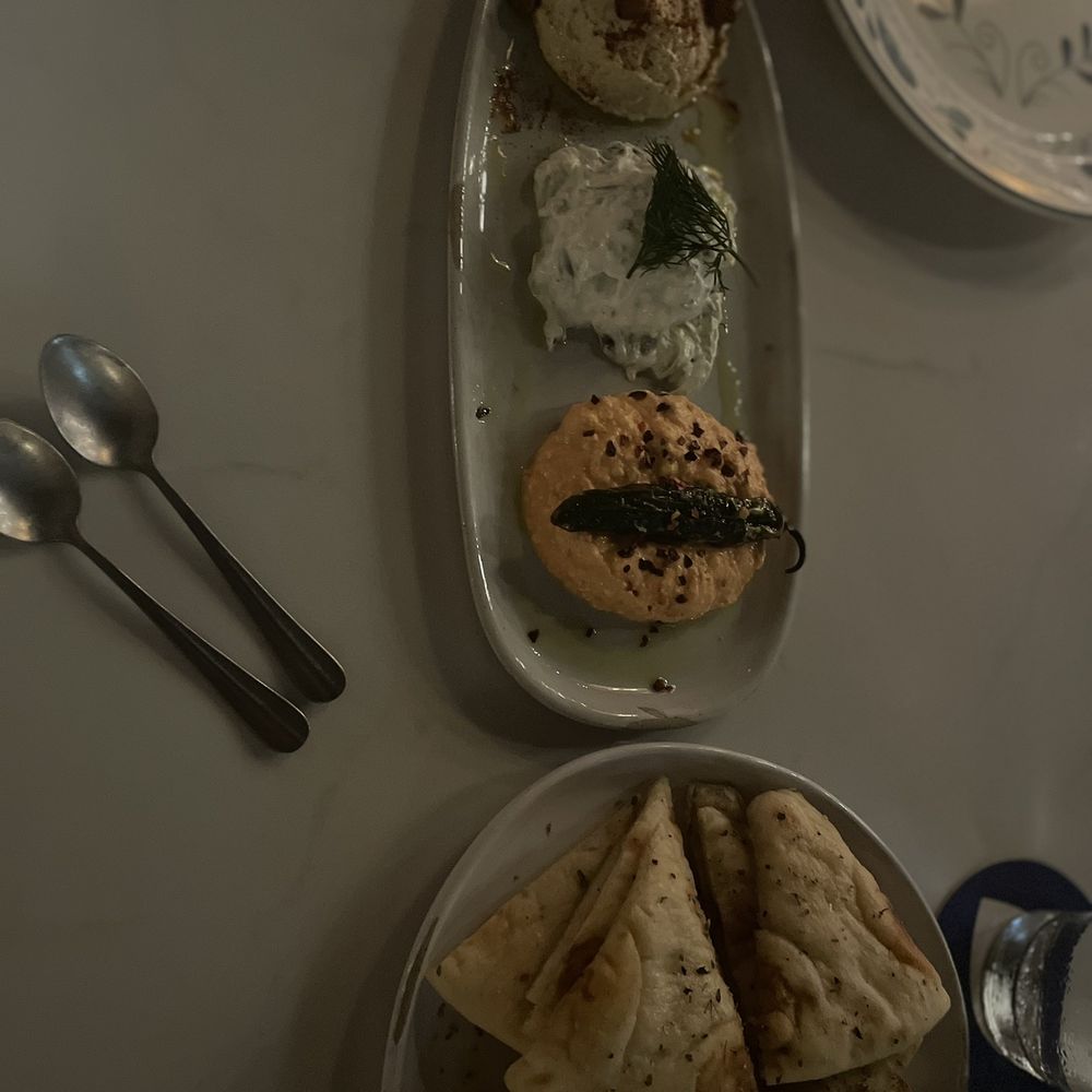 Avli - Greek Near Me - Milwaukee, Wisconsin