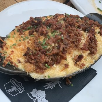 Sapphire - Bacon Macaroni and cheese - New American Near Me - Laguna Beach, California Sapphire - Bacon Macaroni and cheese - New American Near Me - Laguna Beach, California