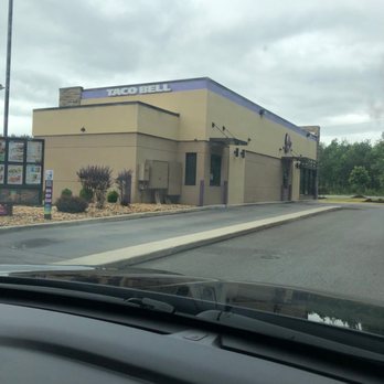 Taco Bell - the outside of a taco bell restaurant - Fast Food Near Me - Woodford, Virginia