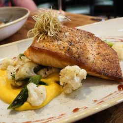 Bridges Craft Pizza & Wine Bar - Atlantic Salmon