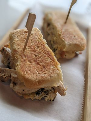 laptop friendly cafe