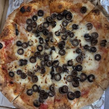 Mexiforno - I just did a build your own pizza with black olives, but their menu is unlike any other around here. - Pizza Near Me - Guadalupe, California