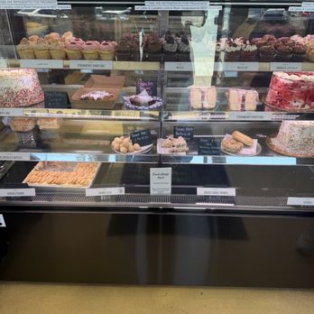Bake It Up Bakery & Cafe - Delicious cakes and cupcakes - Bakeries Near Me - Castro Valley, California Bake It Up Bakery & Cafe - Delicious cakes and cupcakes - Bakeries Near Me - Castro Valley, California