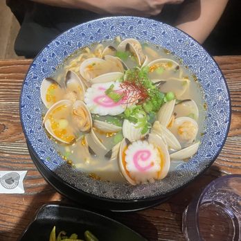 HINODEYA Ramen Union Square - Hamaguri Ramen (Littleneck Clams) - Ramen Near Me - San Francisco, California HINODEYA Ramen Union Square - Hamaguri Ramen (Littleneck Clams) - Ramen Near Me - San Francisco, California
