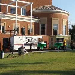Food Truck Tasty Tuesdays - Sweet Tea spot on the right side of this pic.