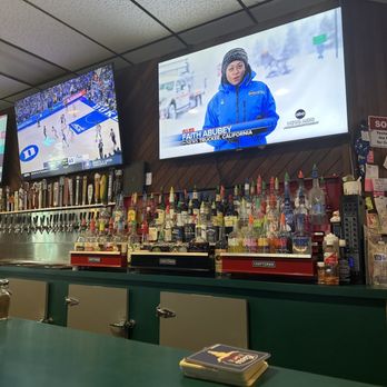 Auto's Pub - a television and a bar - Bars Near Me - Vancouver, Washington Auto's Pub - a television and a bar - Bars Near Me - Vancouver, Washington