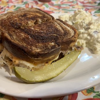 Chili Line Depot - Rueben sandwich and potato salad - American Near Me - Tres Piedras, New Mexico